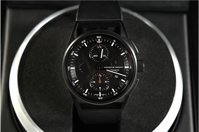 Porsche Design Sport Chrono Subsecond, kolekcja 1919, tytan + skóra samochodowa, średnica 42 mm, w kolorze czarnym