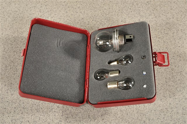 Box with spare bulbs and fuse / 12V, for Porsche 911 F-model 1965-1968