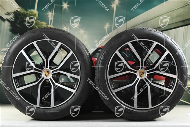 21-inch Cayenne Coupe Aero Design summer wheel set, rims 9,5J x 21 ET46 + 11,0J x 21 ET49 + Pirelli P Zero summer tyres 285/45 R21 + 315/40 R21, with TPMS about 30km, DOT/prod.year 2025