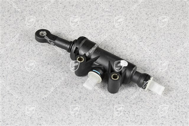 Clutch master cylinder