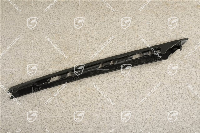Centre disc / trim for front bumper retaining frame, Black matte, R