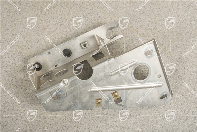 Carrera, Relay and fuse box mounting plate