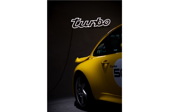 Porsche Turbo illuminated lettering, LED, light colour: 4,000 Kelvin, size 98.9 x 25 cm, limited to 911 pieces