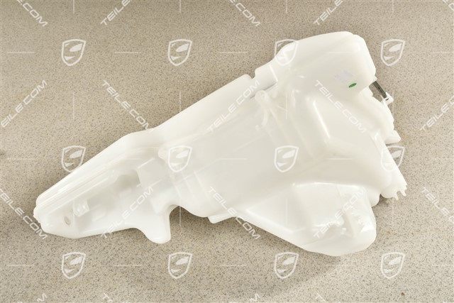 Windscreen washer system tank / reservior car without headlamp washer system.