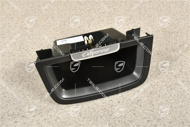 Centre Console cubby hole / storage, non smoker Package