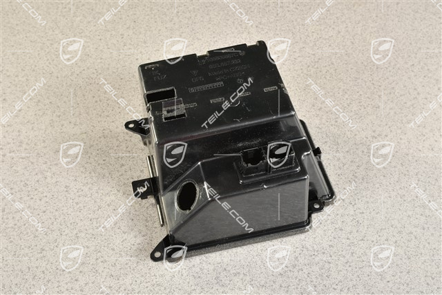 Centre console pocket / Package box