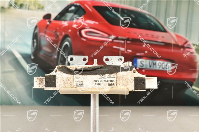 Antenna booster