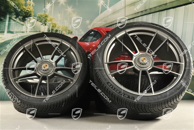 20"+21" Turbo S Winterräder Satz, Zentralverschluss Felgen 8,5J x 20 ET40 + 11J x 21 ET66 + NEUE Michelin Winterreifen 245/35 R20 + 305/30 R21, platinum seidenmatt