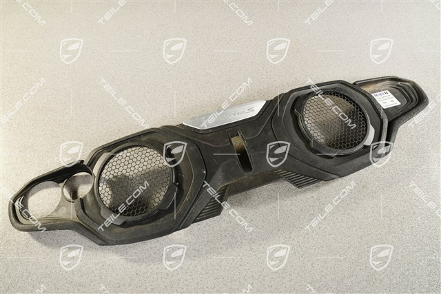 3,8L Turbo S, Engine cover