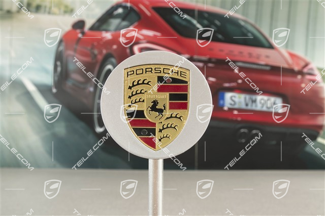 Hub cap, concave, coloured crest, Brilliant Chrome