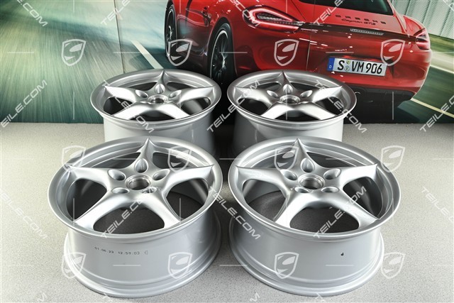 18-inch Carrera wheel set, 8J x 18 ET50 + 10J x 18 ET65
