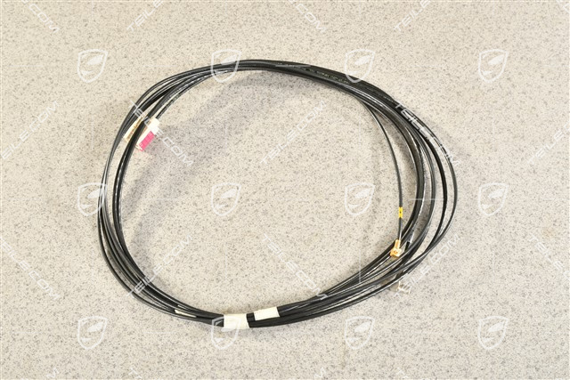 Connection cable for A-pillar antenna connection cable to radio, R