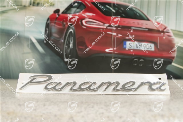 Badge / Emblem Panamera