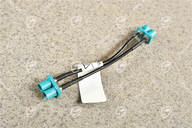 Aerial wiring harness adapter, Diversity