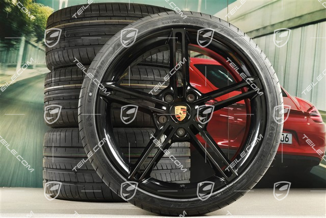 21" Mission E Design summer wheel set, rims 9,5J x 21 ET60 + 11,5J x 21 ET66 + Goodyear summer tyres 265/35 R21 + 305/30 R21, black high gloss
