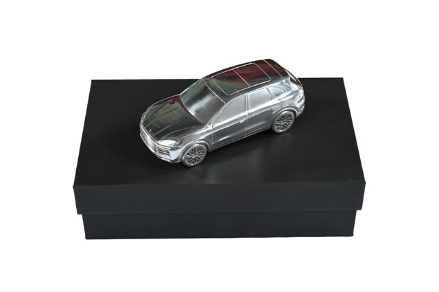 Porsche Cayenne E3 II 2023 – model samochodu / przycisk do papieru