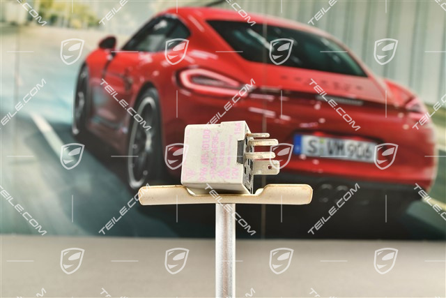 Fuel pump relay