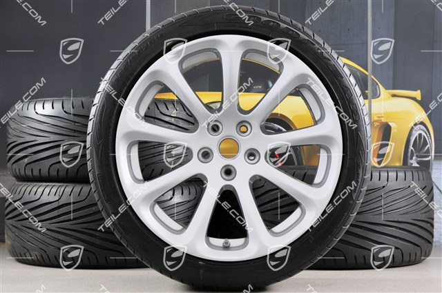 19'' Sommerräder Satz Quatrroporte 8,5J x 19 ET 52 + 10,5J x 19 ET 50,5 Goodyear Eagle F1 245*40*19 + 285*35*19 mit RDK DOT4306