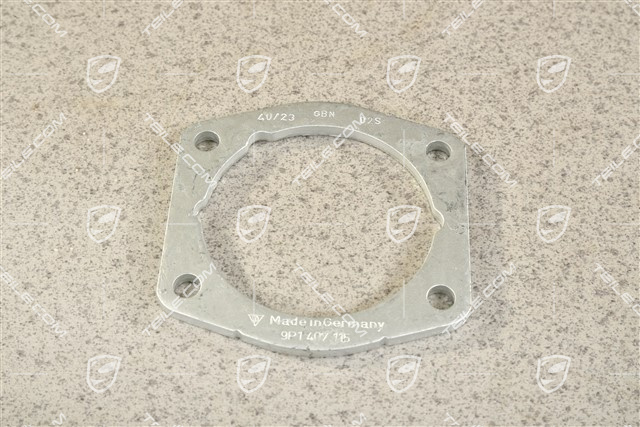 Hub bearing lock spacer / washer in wheel carrier L=R