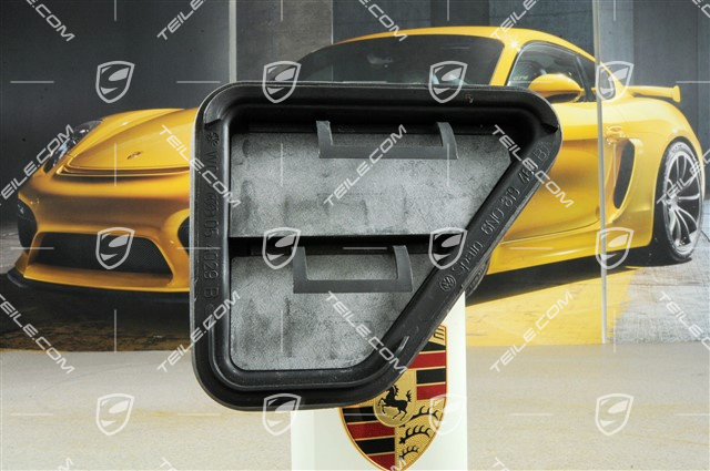 Side panel air vent, R Side panel air vent, R