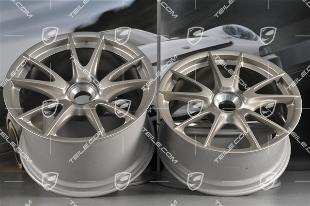 19-inch GT3 II RS 4.0 / GT2 RS wheel set, white gold metallic, front 9J x 19 ET47 + rear 12J x 19 ET48