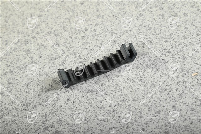Spacer Ring / Retainer Spacer Ring / Retainer