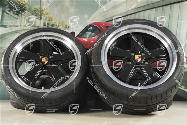 19" Komplet kół letnich "911 Sport Classic", felgi 8,5J x 19 ET55 + 11,5J x 19 ET50, opony letnie Michelin 235/35 ZR19 + 305/30 ZR19, z czujnikami ciśnienia