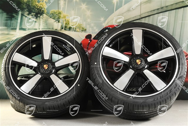 20-inch + 21-inch Sport Classic summer wheel set, rims 9,5J x 20 ET44 + 12J x 21 ET70 + Pirelli summer tyres 255/35 R20 + 315/30 R21, black high gloss