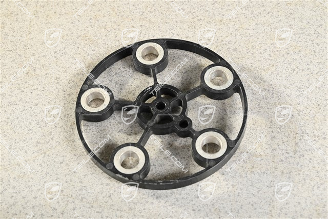 Spacer, spare wheel holder on the tailgate
