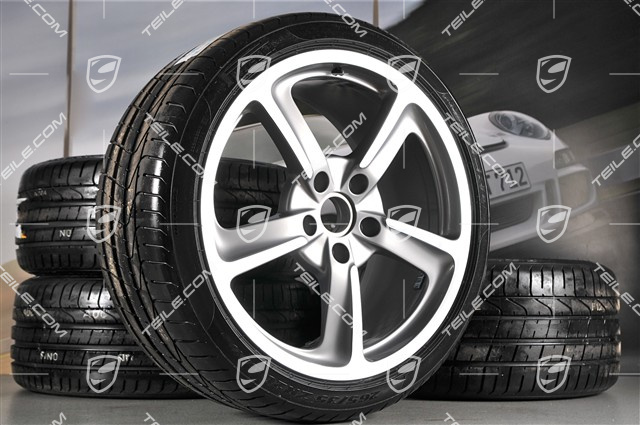 20" Komplet kół letnich SportTechno, 8,5J x 20 ET57 + 10J x 20 ET50, opony 235/35 ZR20 + 265/35 ZR20