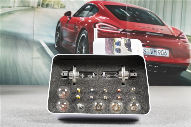 Pudełko z zapasowymi żarówkami i bezpiecznikami / 12V, do Porsche 911 model F od 1972 do 1973 r.