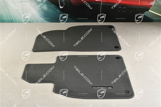 Fußmatten / Fussmattensatz *Nur 2 Stück für vorne, Velours schwarz mit silbernen Nähten