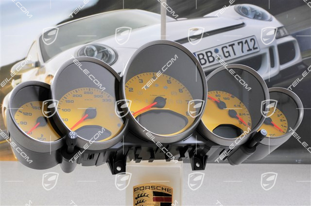 Kombiinstrument, Carrera S, 6-Gang Schaltgetriebe, Exclusive Programm, Zifferblatt lackiert in Speedgelb Kombiinstrument, Carrera S, 6-Gang Schaltgetriebe, Exclusive Programm, Zifferblatt lackiert in Speedgelb