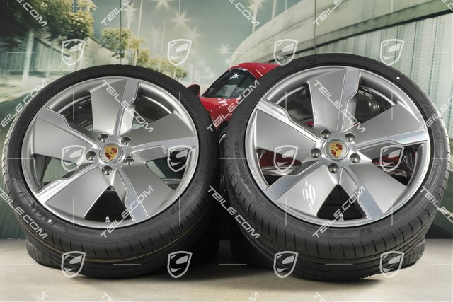 21" Exclusive Design summer wheel set, rims 9,5J x 21 ET60 + 11,5J x 21 ET66 + Goodyear summer tyres 265/35 R21 + 305/30 R21, silver
