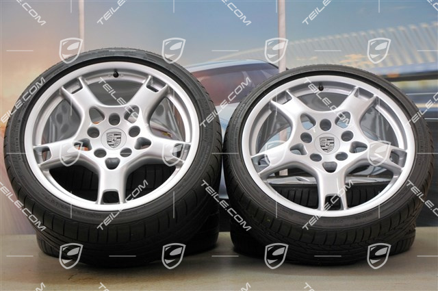 19" Sommerräder Satz, Carrera S, Felgen 8J x 19 ET57 + 11J x 19 ET51 + Reifen 235/35 ZR19 + 305/30 ZR19