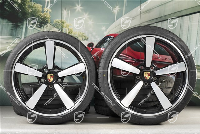 20+21-inch summer wheel set Exclusive Design, rims 8,5J x 20 ET50 + 11,5J x 21 ET67 + Goodyear summer tyres 245/35 R20 + 305/30 R21, with TPM, black high gloss