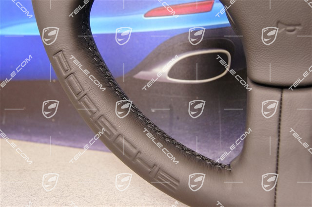 Sportlenkrad, 3-Speichen, Leder mit schwarzer Naht und geprägtem Porsche Schriftzug, ohne Airbag