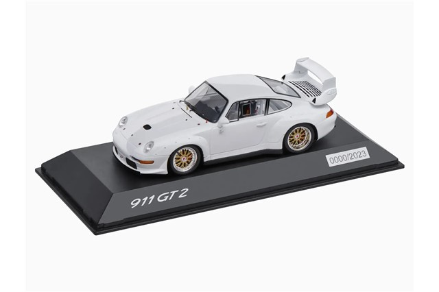 Porsche 911 993 GT2, resin, white, limited to 2,023 units, scale 1:43
