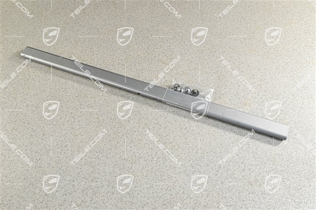 Cross brace, rear