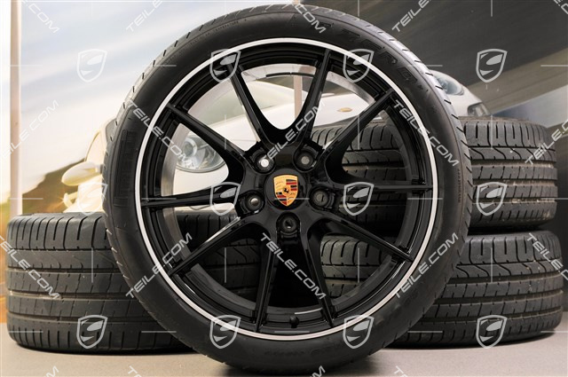 20" Carrera S III Sommerräder Satz, Felgen 8,5J x 20 ET51 + 11J x 20 ET70 + NEUE Pirelli P Zero Sommerreifen 245/35 ZR20 + 295/30 ZR20, mit RDK-Sensoren, schwarz hochglanz
