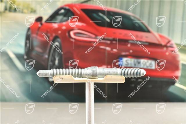 Stud, rear axle