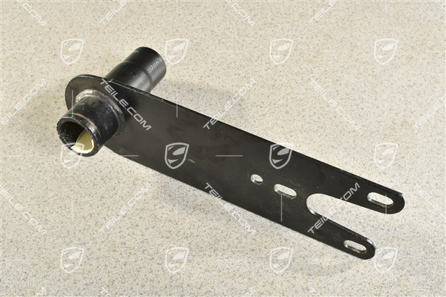 Rear axle strut