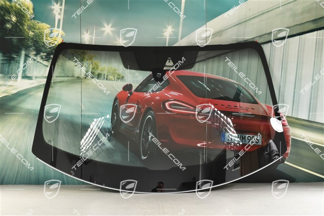 Windscreen / Windshield, heat-insulating with tinted top Windscreen / Windshield, heat-insulating with tinted top