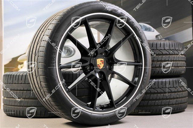 20" Sommerräder Satz Carrera S III, Felgen 8,5J x 20 ET51 + 11J x 20 ET52 + NEUE Pirelli P Zero Sommerreifen 245/35 ZR20 + 305/30 ZR20, mit RDK-Sensoren, schwarz hochglanz