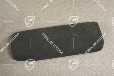 Armlehne/ Mittelkonsole, Deckel / Blende, Alcantara mit geprägtem „PORSCHE“ Schriftzug, Schwarz