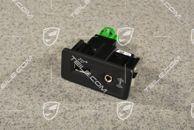 Gniazdo USB i AUX-IN