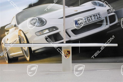 Listwa boczna tylna szyby, pakiet aluminium, chrom, L Listwa boczna tylna szyby, pakiet aluminium, chrom, L