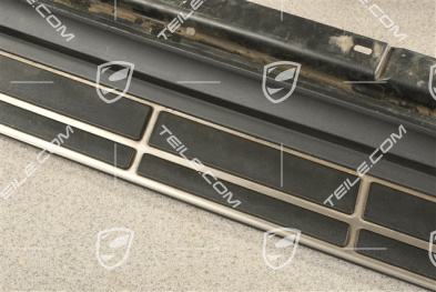 Trittbrett / Schweller seitlich ohne Edelstahlblende, R