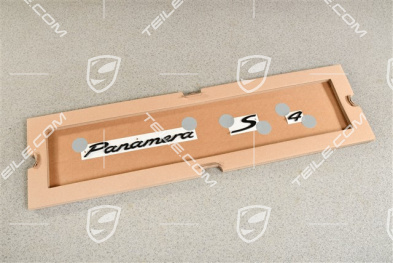 Logo Panamera 4S, black high gloss