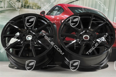 20" Komplet felg Macan SportDesign, 9J x 20 H2 ET 26 + 10J x 20 ET19, czarny wysoki połysk